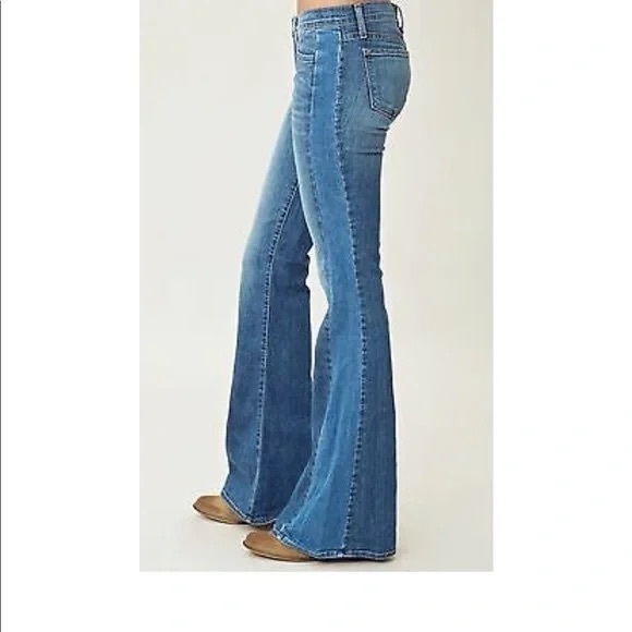 Like New! J BRAND Women’s Bliss Jeans Indigo Blue Denim Flare Leg Lightweight 28